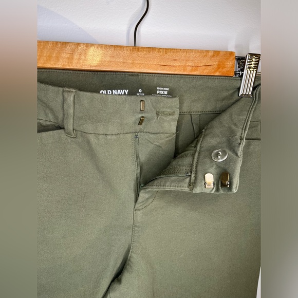 NWOT High Waisted Pixie Skinny Pants - Picture 3 of 7